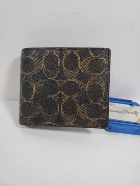 Coach 3-In-1 Wallet In Loved Signature Canvas NWT